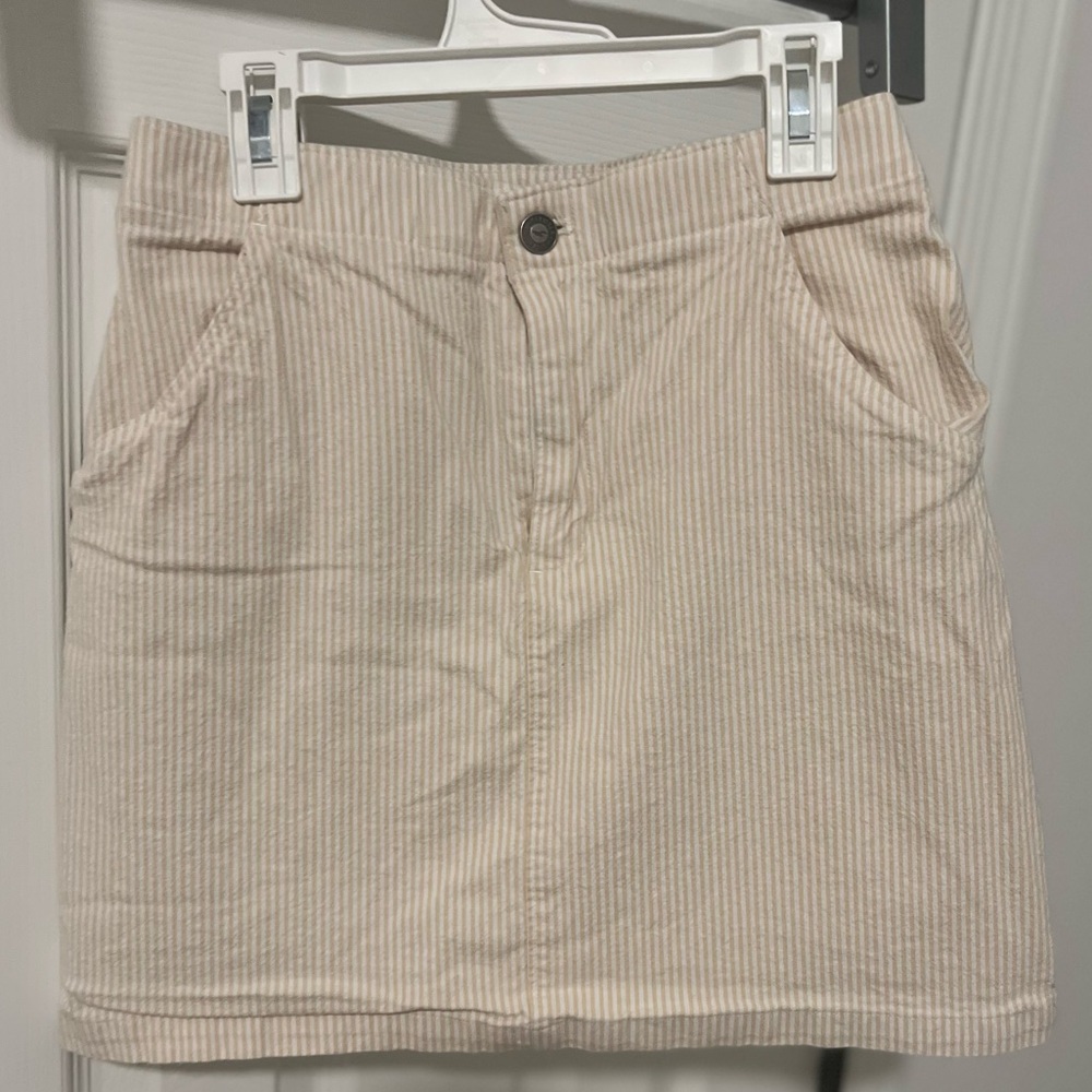 Hollister high waisted skirt